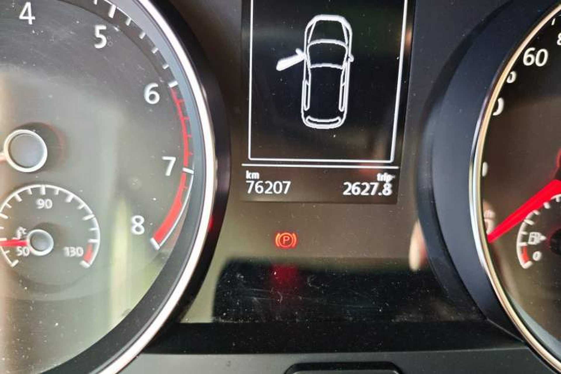 Used Volkswagen Golf 2019 280TSI DSG Comfort Version China VI Standard Odometer Close Up
