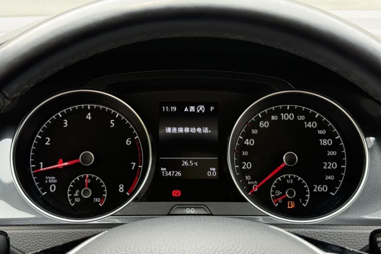 Used Volkswagen Golf 2019 280TSI DSG Comfort Version China VI Standard Odometer Close Up