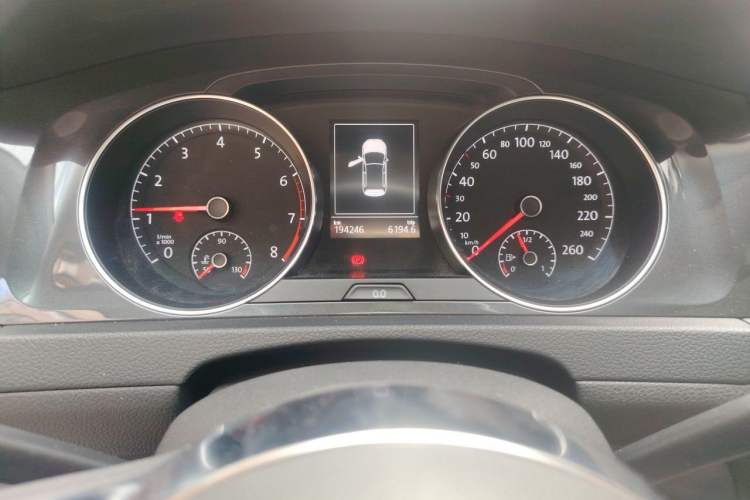 Used Volkswagen Golf 2019 280TSI DSG Comfort Version China V Standard Odometer Close Up