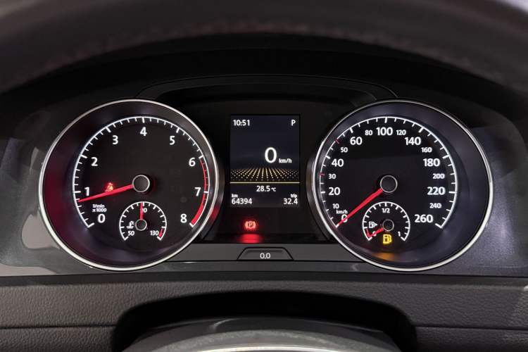 Used Volkswagen Golf 2019 1.8TSI Travel Edition Odometer Close Up