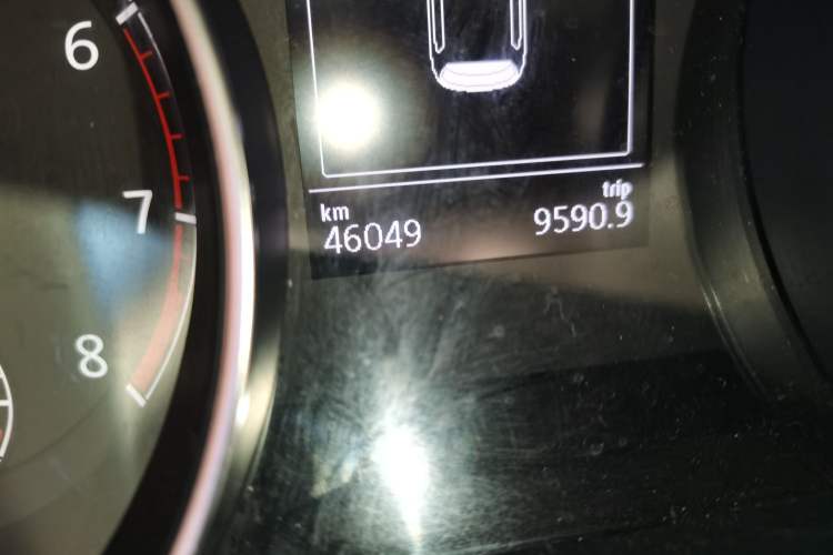 Used Volkswagen Golf 2019 200TSI DSG Comfort & Ambition Edition China VI Standard Odometer Close Up