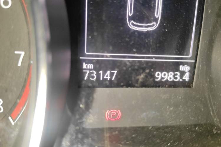 Used Volkswagen Golf 2019 280TSI DSG Luxury Version China VI Standard Odometer Close Up