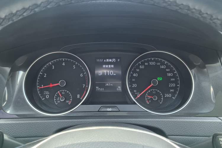Used Volkswagen Golf 2019 200TSI DSG Comfort & Ambition Edition China VI Standard Odometer Close Up