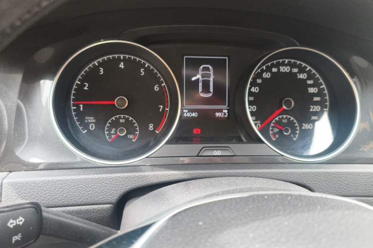 Used Volkswagen Golf 2019 1.6L Automatic Comfort Model China V Standard Odometer Close Up
