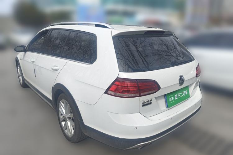 Used Volkswagen Golf 2019 1.8TSI Travel Edition Rear Left 45 Deg