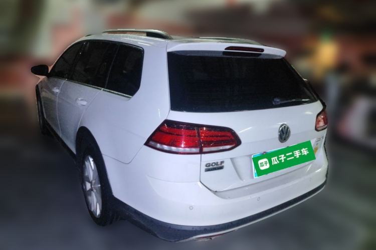 Used Volkswagen Golf 2019 1.8TSI Travel Edition Rear Left 45 Deg