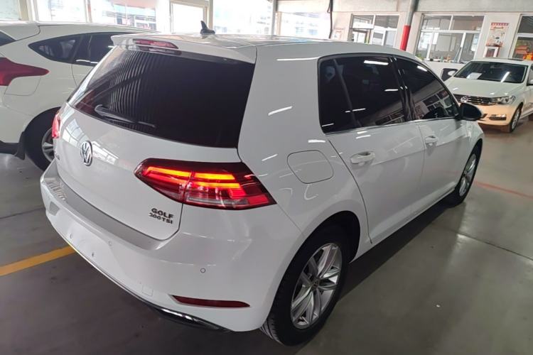 Used Volkswagen Golf 2019 200TSI DSG Comfort & Ambition Edition China VI Standard Rear Right 45 Deg