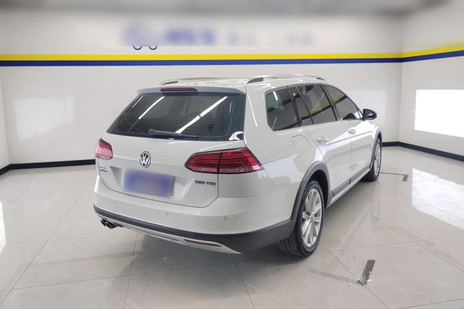 Used Volkswagen Golf 2019 1.8TSI Travel Edition Rear Right 45 Deg