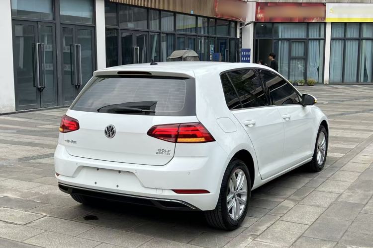 Used Volkswagen Golf 2019 200TSI DSG Comfort & Ambition Edition China VI Standard Rear Right 45 Deg