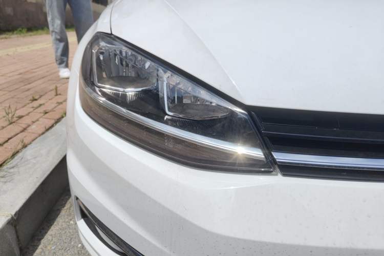 Used Volkswagen Golf 2019 1.6L Automatic Comfort Model China V Standard Right Front Headlight