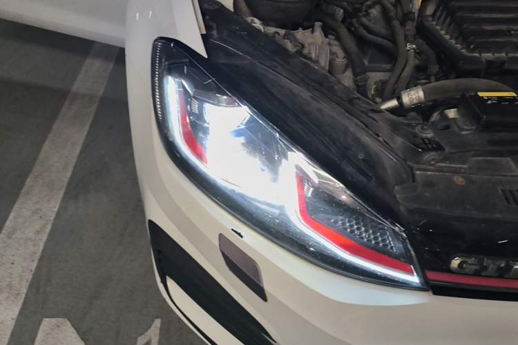 Used Volkswagen Golf 2019 280TSI DSG Luxury Version China V Standard Right Front Headlight