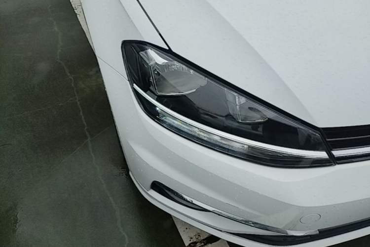 Used Volkswagen Golf 2019 280TSI DSG Luxury Version China VI Standard Right Front Headlight