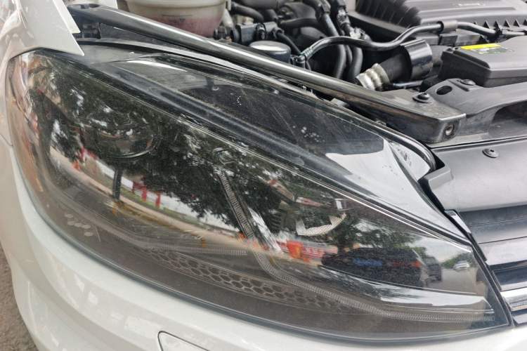 Used Volkswagen Golf 2019 200TSI DSG Comfort Version China VI Standard Right Front Headlight