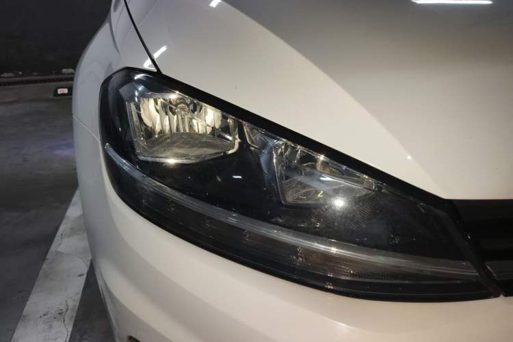 Used Volkswagen Golf 2019 1.6L Automatic Comfort Model China V Standard Right Front Headlight