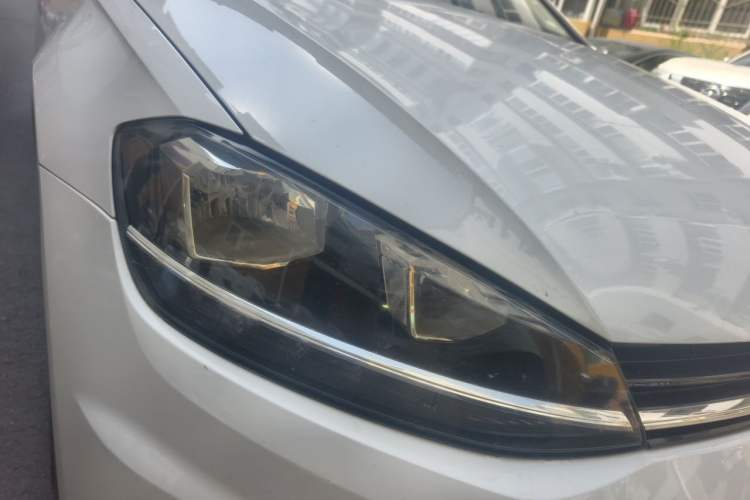 Used Volkswagen Golf 2019 200TSI DSG Comfort & Ambition Edition China VI Standard Right Front Headlight