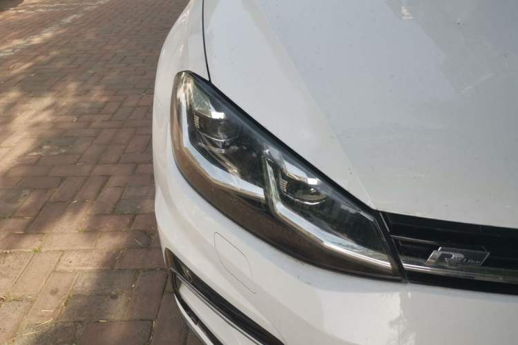 Used Volkswagen Golf 2019 280TSI DSG R-Line China VI Standard Right Front Headlight