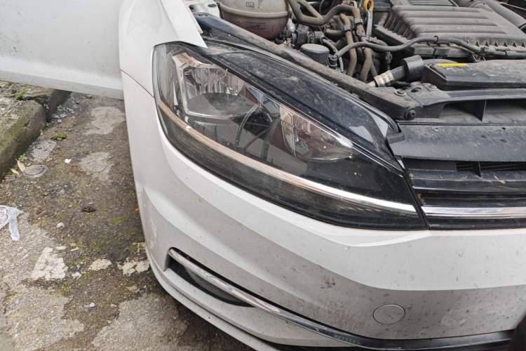 Used Volkswagen Golf 2019 200TSI DSG Comfort & Ambition Edition China VI Standard Right Front Headlight