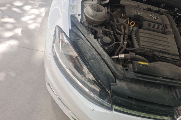 Used Volkswagen Golf 2019 200TSI DSG Comfort & Ambition Edition China VI Standard Right Front Headlight