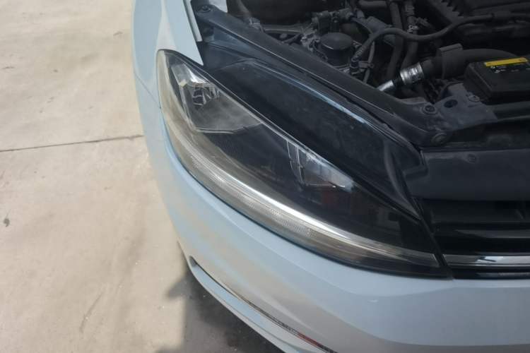 Used Volkswagen Golf 2019 200TSI DSG Comfort & Ambition Edition China VI Standard Right Front Headlight
