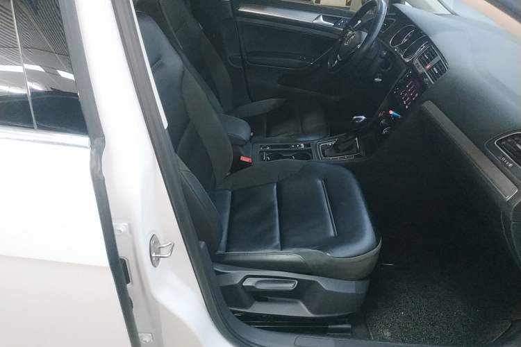 Used Volkswagen Golf 2019 280TSI DSG Comfort Version China VI Standard Right Front Seat