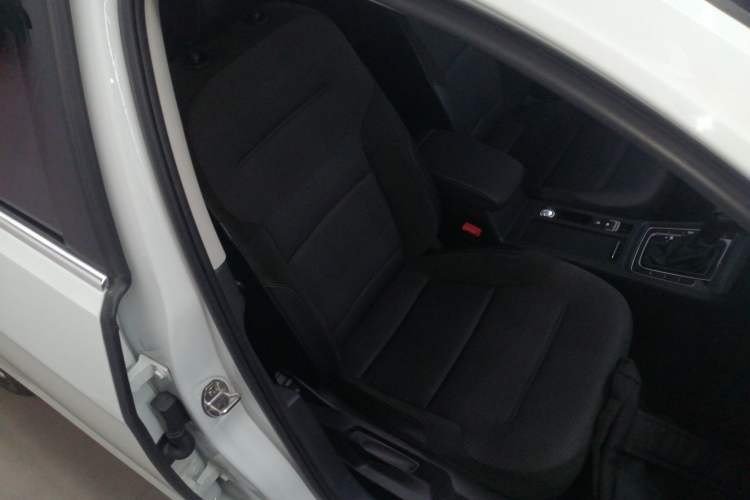 Used Volkswagen Golf 2019 280TSI DSG Comfort Version China VI Standard Right Front Seat