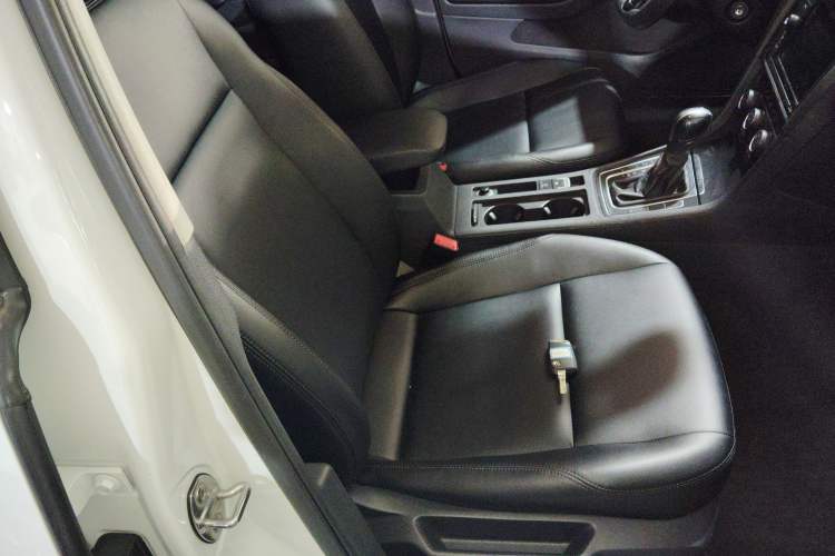 Used Volkswagen Golf 2019 200TSI DSG Comfort & Ambition Edition China VI Standard Right Front Seat