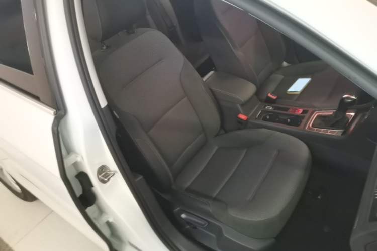 Used Volkswagen Golf 2019 280TSI DSG Comfort Version China VI Standard Right Front Seat