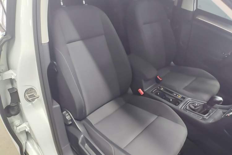 Used Volkswagen Golf 2019 200TSI DSG Comfort & Ambition Edition China VI Standard Right Front Seat