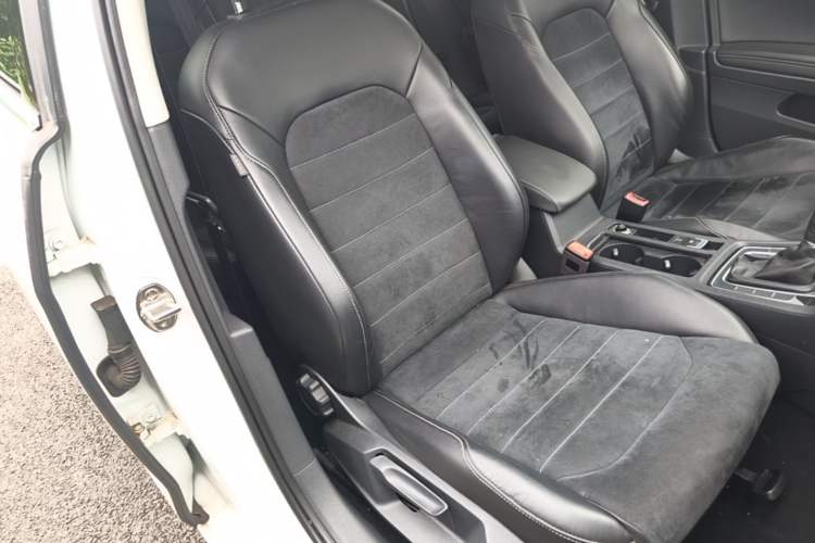 Used Volkswagen Golf 2019 280TSI DSG Luxury Version China VI Standard Right Front Seat