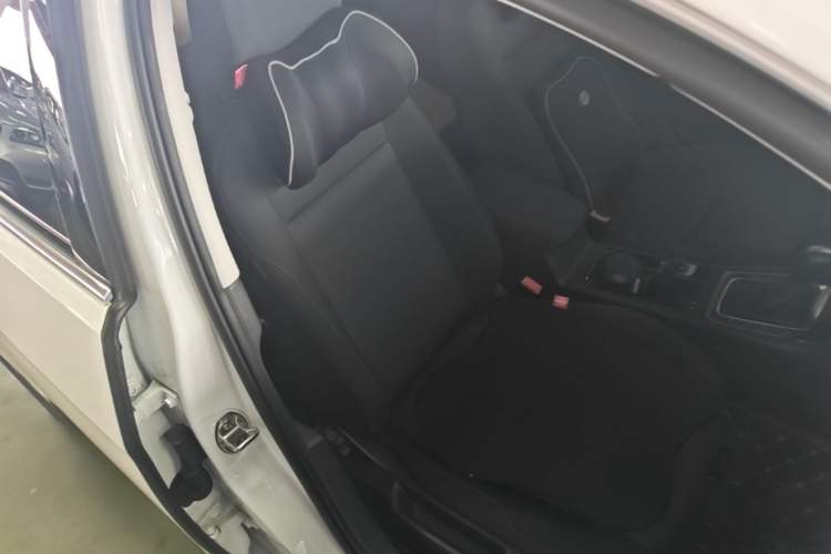 Used Volkswagen Golf 2019 200TSI DSG Comfort & Ambition Edition China VI Standard Right Front Seat