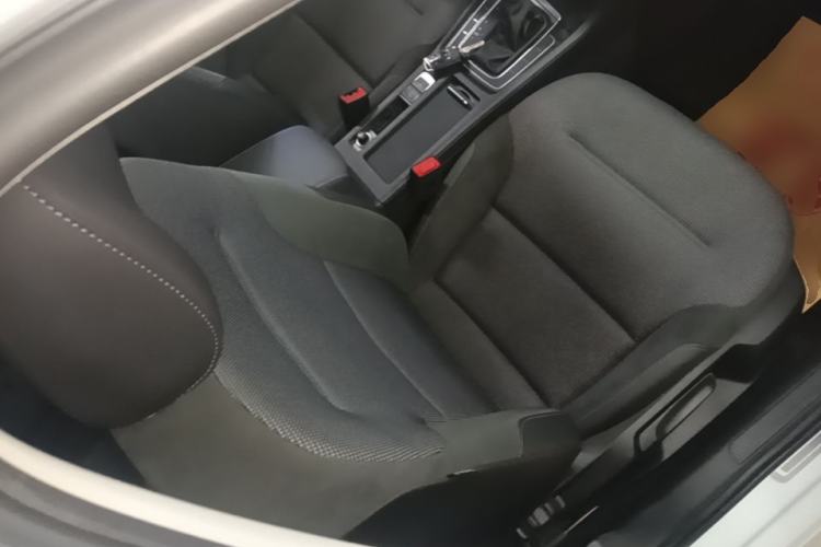 Used Volkswagen Golf 2019 1.6L Automatic Comfort Model China V Standard Right Front Seat
