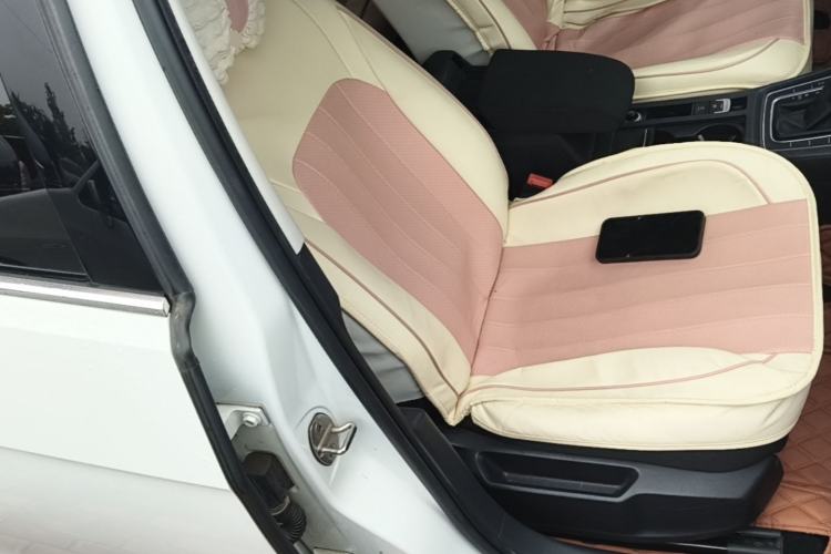 Used Volkswagen Golf 2019 200TSI DSG Comfort & Ambition Edition China VI Standard Right Front Seat