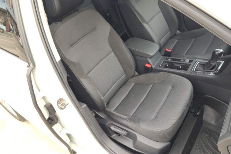 Used Volkswagen Golf 2019 280TSI DSG Comfort Version China VI Standard Right Front Seat