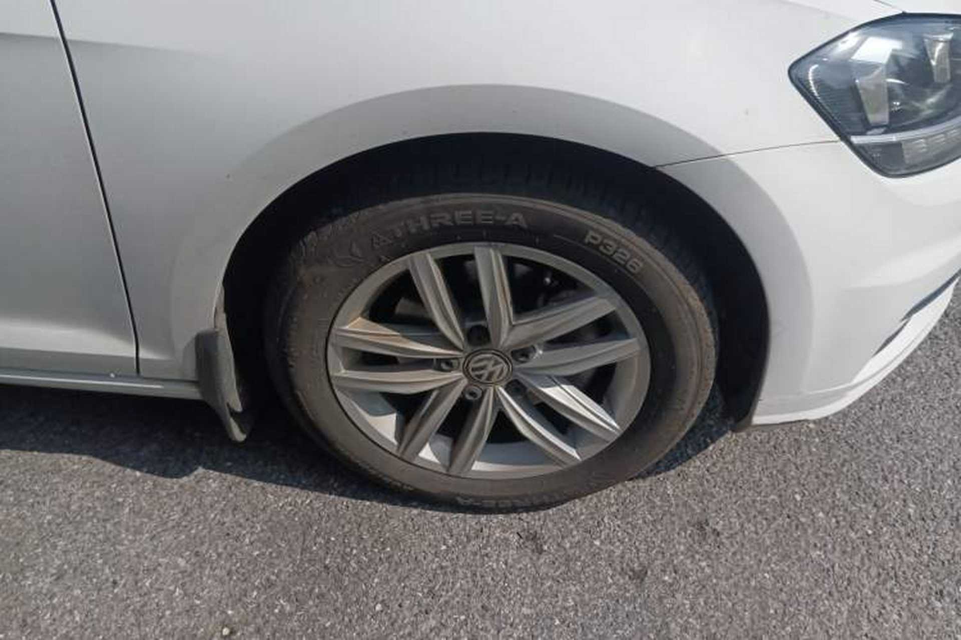 Used Volkswagen Golf 2019 280TSI DSG Comfort Version China V Standard Right Front Wheel Hub