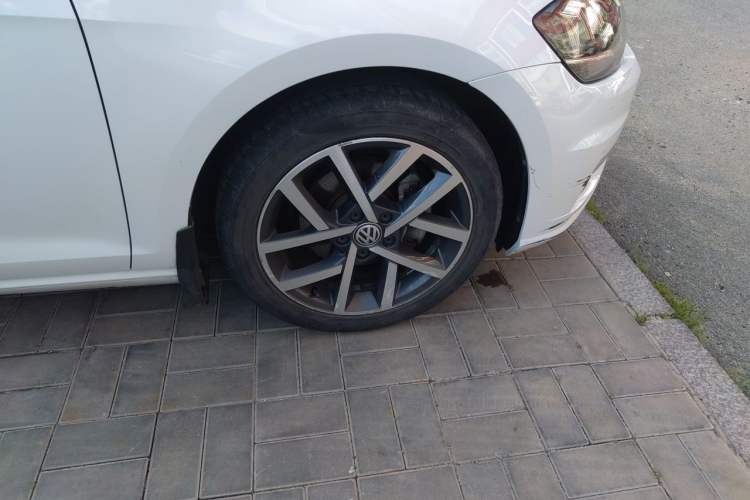 Used Volkswagen Golf 2019 280TSI DSG Luxury Version China V Standard Right Front Wheel Hub