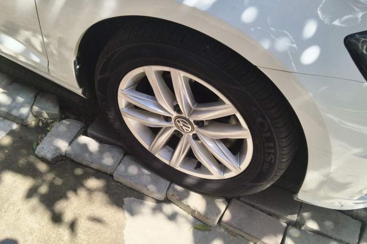 Used Volkswagen Golf 2019 280TSI DSG Comfort Version China V Standard Right Front Wheel Hub