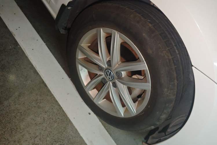 Used Volkswagen Golf 2019 200TSI DSG Comfort & Ambition Edition China VI Standard Right Front Wheel Hub