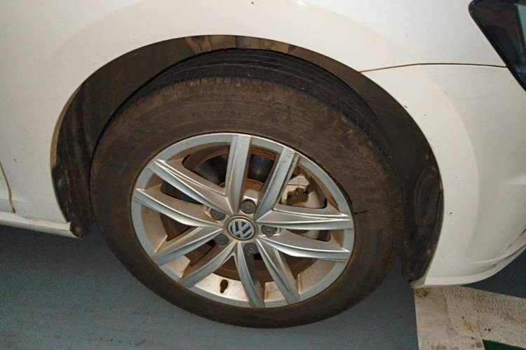 Used Volkswagen Golf 2019 200TSI DSG Comfort & Ambition Edition China VI Standard Right Front Wheel Hub