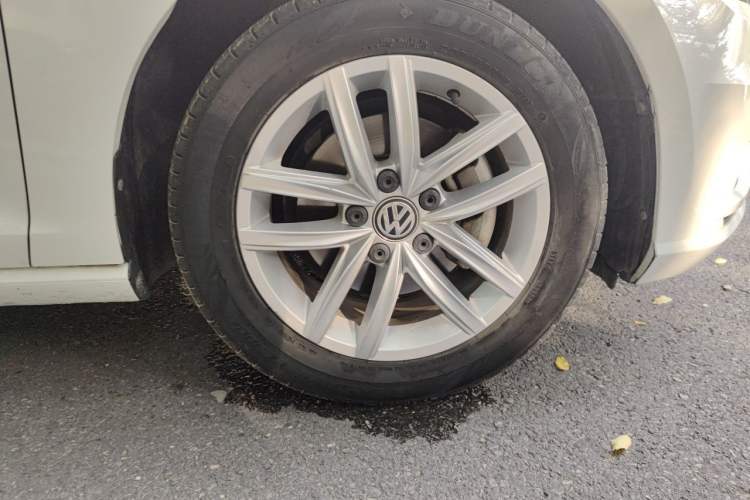 Used Volkswagen Golf 2019 280TSI DSG Comfort Version China VI Standard Right Front Wheel Hub