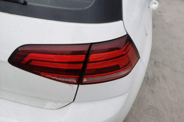 Used Volkswagen Golf 2019 200TSI DSG Comfort & Ambition Edition China VI Standard Right Rear Taillight