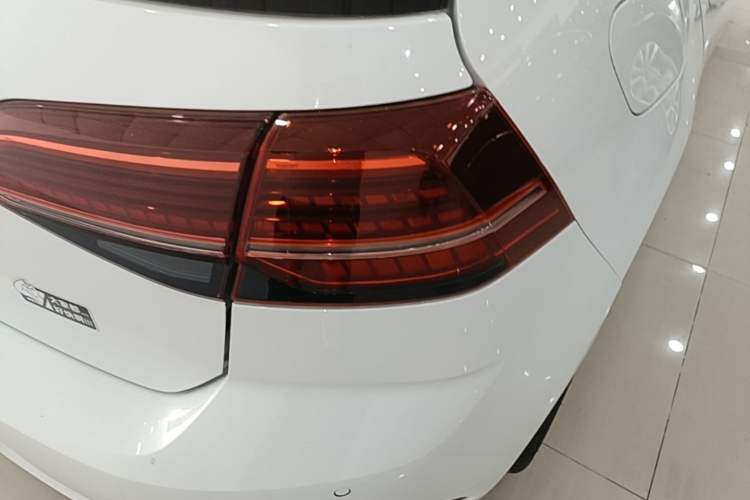 Used Volkswagen Golf 2019 200TSI DSG Comfort & Ambition Edition China VI Standard Right Rear Taillight
