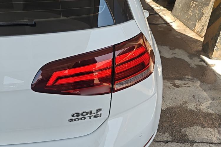 Used Volkswagen Golf 2019 200TSI DSG Comfort & Ambition Edition China VI Standard Right Rear Taillight