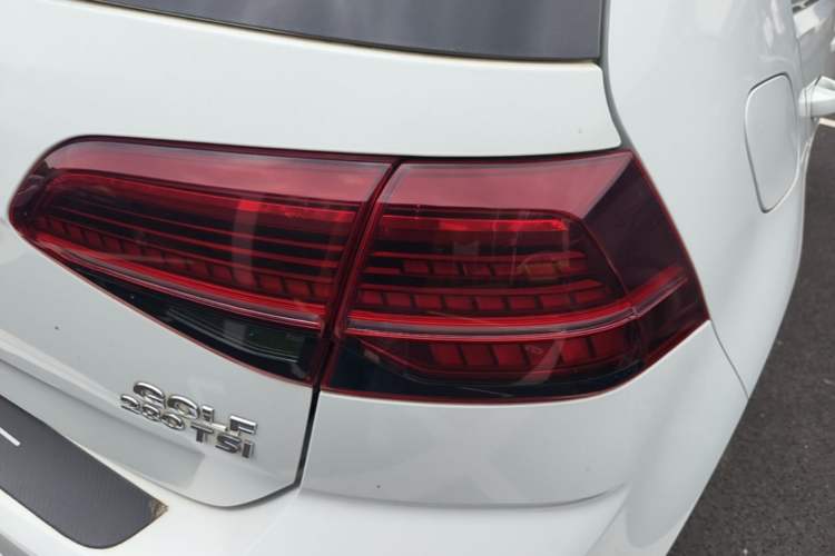 Used Volkswagen Golf 2019 280TSI DSG Luxury Version China VI Standard Right Rear Taillight