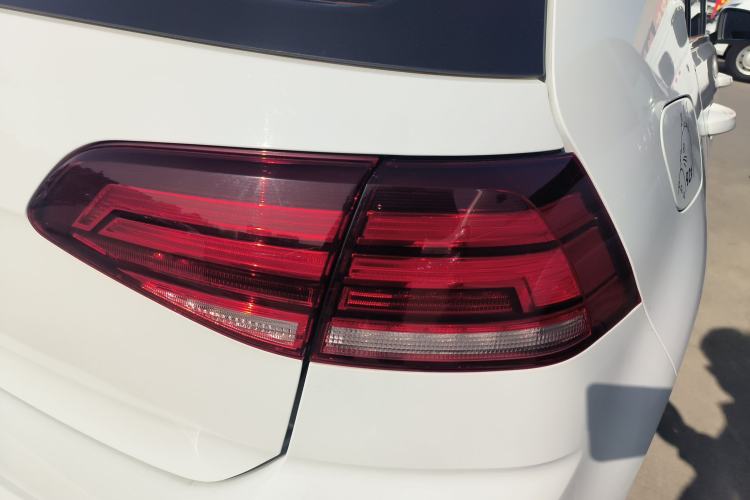 Used Volkswagen Golf 2019 200TSI DSG Comfort & Ambition Edition China VI Standard Right Rear Taillight
