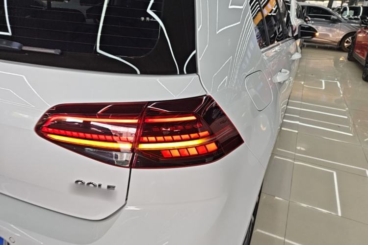 Used Volkswagen Golf 2019 280TSI DSG Luxury Version China VI Standard Right Rear Taillight