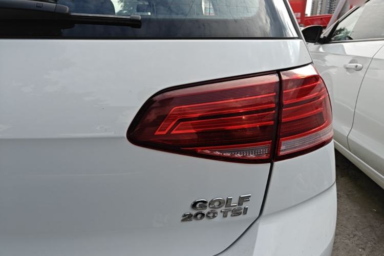 Used Volkswagen Golf 2019 200TSI DSG Comfort & Ambition Edition China VI Standard Right Rear Taillight