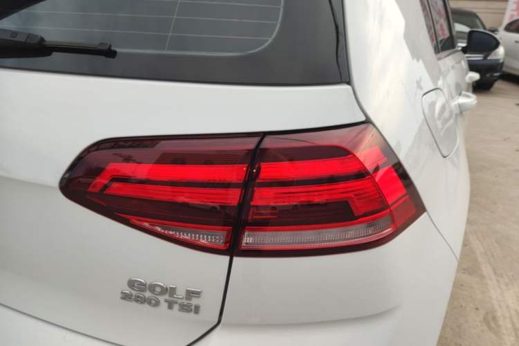Used Volkswagen Golf 2019 280TSI DSG Comfort Version China VI Standard Right Rear Taillight