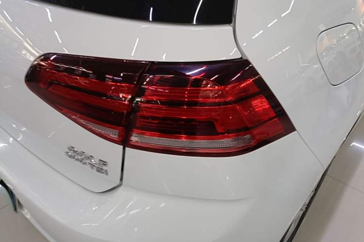 Used Volkswagen Golf 2019 200TSI DSG Comfort & Ambition Edition China VI Standard Right Rear Taillight
