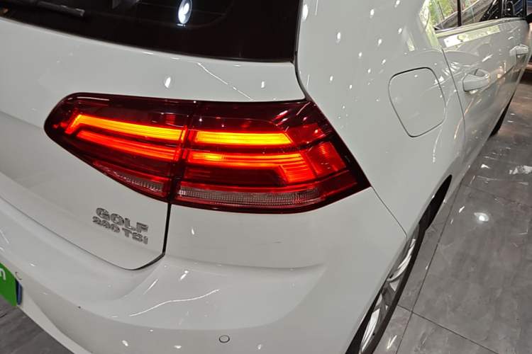 Used Volkswagen Golf 2019 280TSI DSG Comfort Version China VI Standard Right Rear Taillight