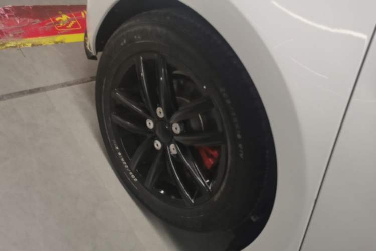 Used Volkswagen Golf 2019 280TSI DSG Comfort Version China V Standard Right Rear Wheel Hub